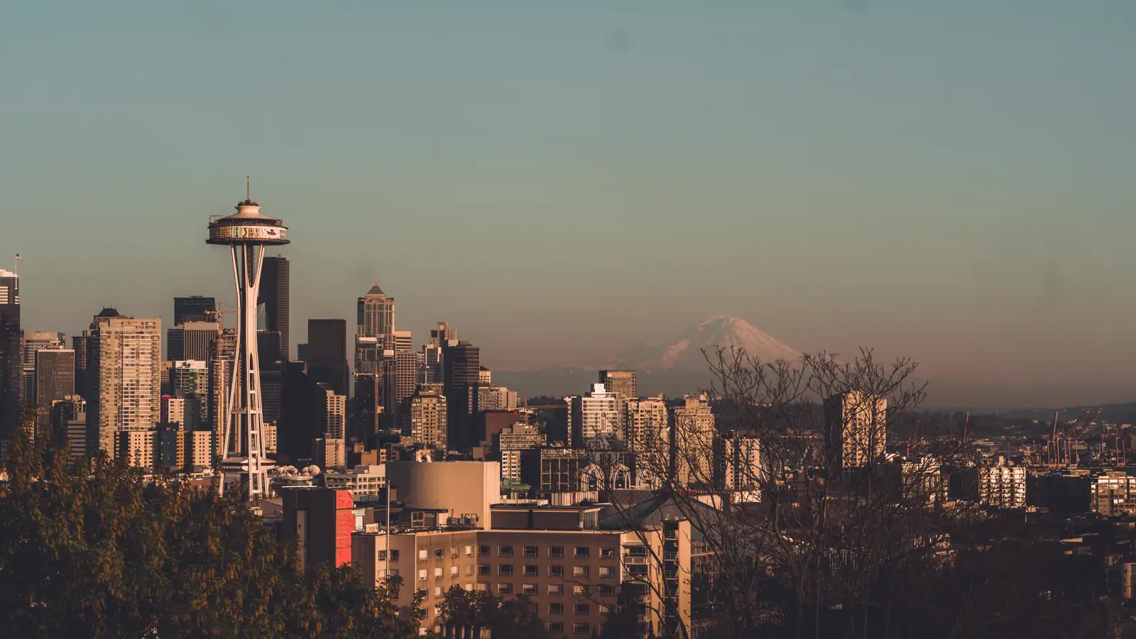 Seattle skyline with the Space Needle and Mount Rainier in the distance